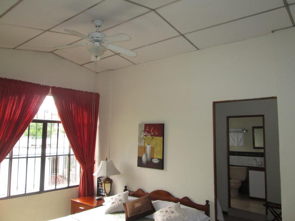 Hotel San Mateo San Salvador Cameră foto